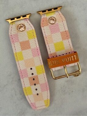 DITMCO. Authentic Upcycled LV Damierlicious Apple Watch Band - Size Beta 38-41mm